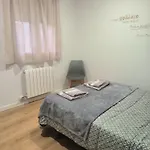 Cala-vivienda Tranquila En Casa Unifamiliar 아파트 *