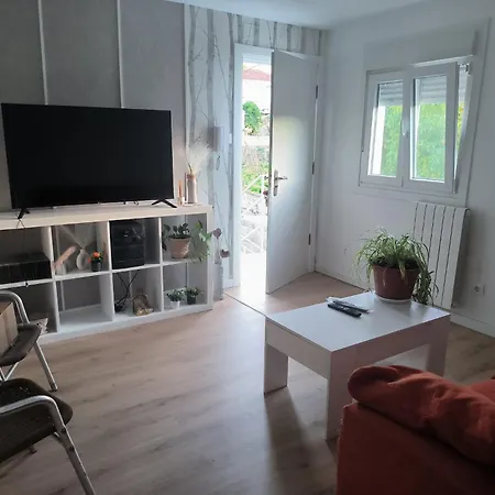 Apartament Cala-vivienda Tranquila En Casa Unifamiliar *